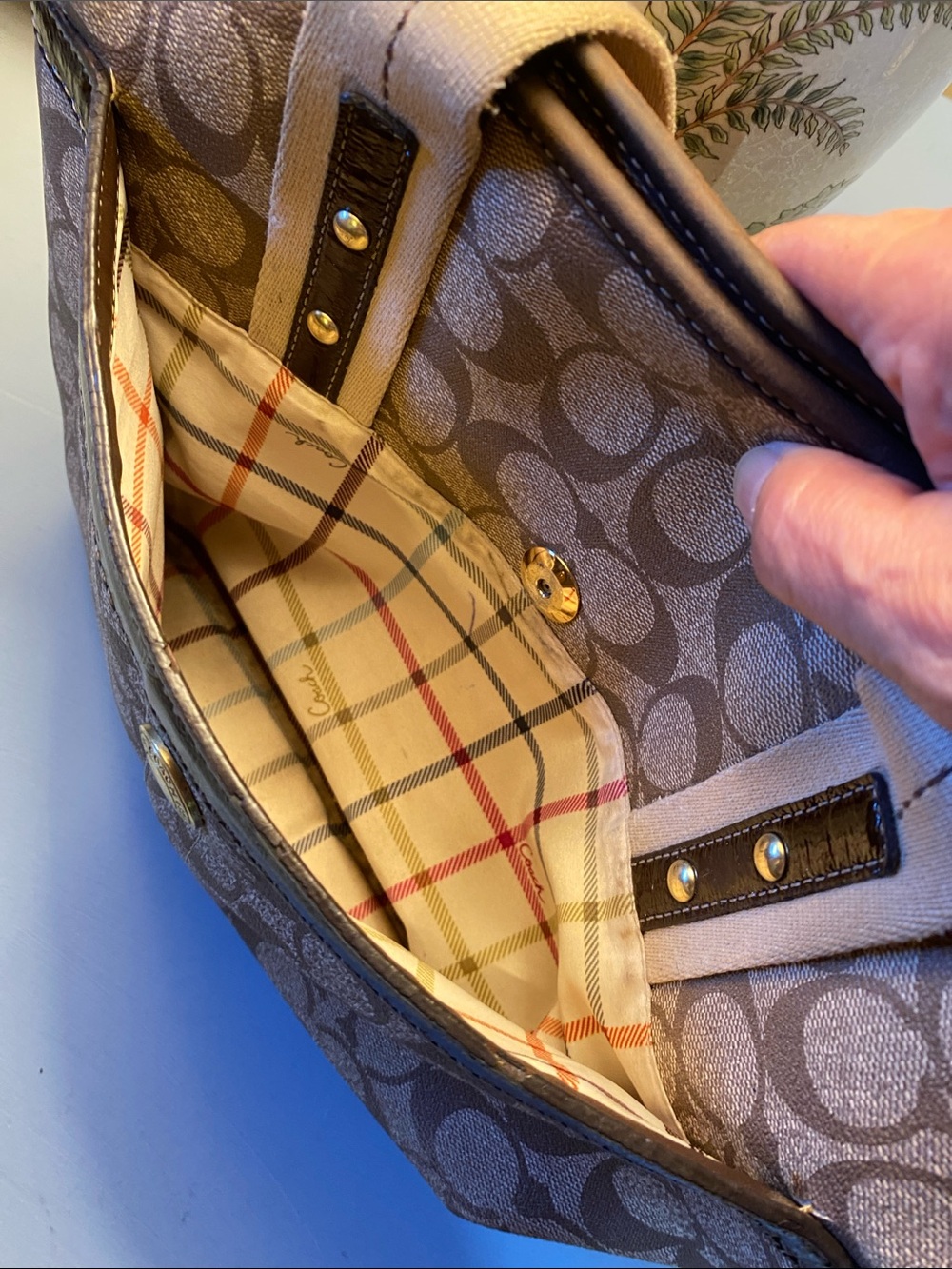 Vintage Coach Chelsea Jacquard Heritage Stripe Tote - Picture 10 of 11